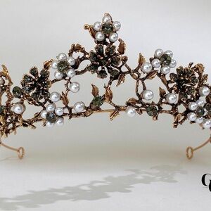 Elegant Dark Crystal Pearl Floral Headband, ren faire, dark wedding crown